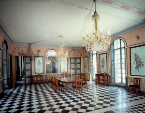 Vista del comedor del castillo de Malmaison, residencia del emperador Napoleón I (1769-1821), decorado por Charles Percier (1764-1838) y Pierre Francois Leonard Fontaine (1762-1853) 1800 de Charles and Fontaine Pierre Percier