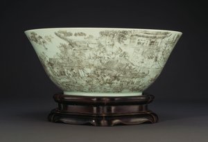 Un gran cuenco de porcelana incisa que representa una escena continua de damas en los terrenos del palacio, 1796-1820 de Chinese School