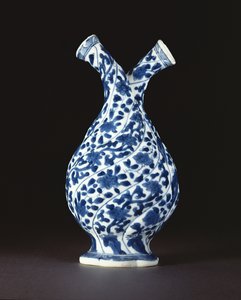 Botella doble azul y blanca en forma de vidrio europeo, período Kangxi (1662-1722)