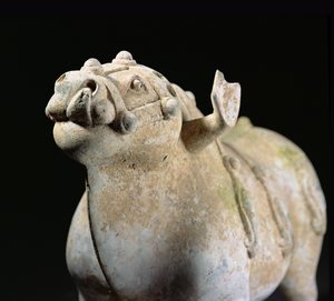 Toro, período de los Estados Combatientes (1027-220 a.C.) (barro) (detalle)