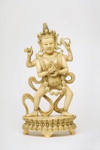 Figura de la diosa india Kali sosteniendo un rayo
