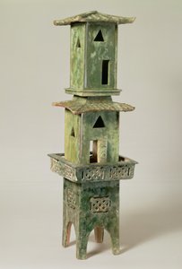Modelo de torre vidriada verde en tres secciones desmontables, Dinastía Han