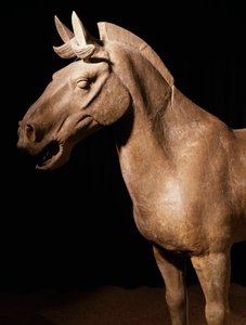 Caballo del Ejército de Terracota, Mausoleo del Emperador Qin Shi Huang, siglo III a.C. (foto)