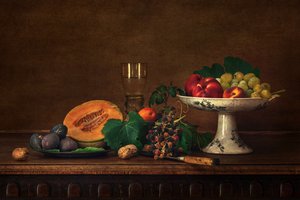 Naturaleza muerta clásica con frutas