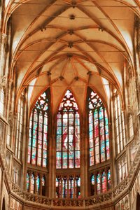 Las majestuosas vidrieras de la iglesia de Christina Sillen