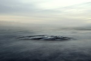 Aguas brumosas y serenas