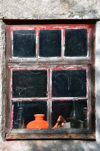 Ventana roja rústica de Christina Sillen