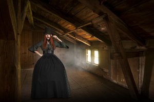 La misteriosa mujer del ático