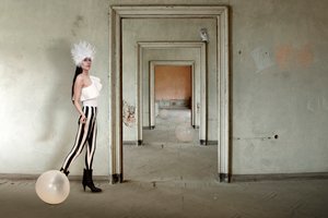 Moda surrealista en las puertas