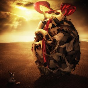 Huevo humano de Pascua de Christophe Kiciak