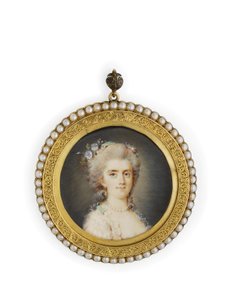 Comtesse Diane de Polignac, en vestido blanco escotado, flores y cinta verde menta en su cabello empolvado, con collar y pendientes de perlas de Claude Jean Baptiste (attr. to) Hoin