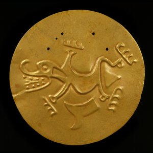 Disco Pectoral con Cocodrilo, 300-1550 AD de Coclé Gran