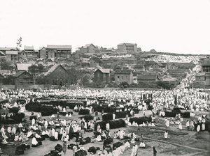 La plaza del mercado, Antananarivo, Madagascar, 1895