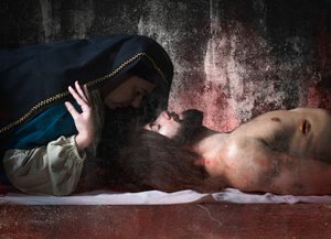 La Piedad: la angustia de una madre de Corrado La Licata
