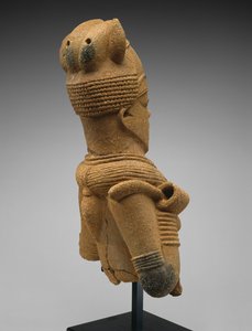 Cabeza y Torso de una Figura Femenina, Región Jos Plateau, Nigeria, 500 a.C.-200 d.C. de Culture Nok