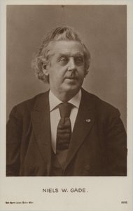 Niels Wilhelm Gade, compositor, director, violinista, organista y profesor danés (1817-1890) de Danish Photographer