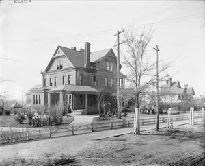 Residencia de Booker T. Washington, Instituto Tuskegee, c.1906 (foto en b/n) de Detroit Publishing Co.