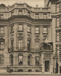 Instalaciones del Lyceum Club en una casa histórica, c1935 de Donald McLeish