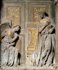 Anunciación (alto relieve de Donato de Bardi, conocido como Donatello, ca. 1386-1466, 1435, Chiesa di Santa Croce, Florencia)