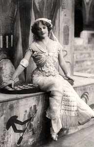 Madge Vincent, cantante y actriz, años 1900 de Dover Street Studios