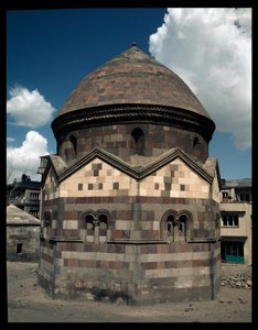 Mausoleo octagonal del Sultán Turbesi