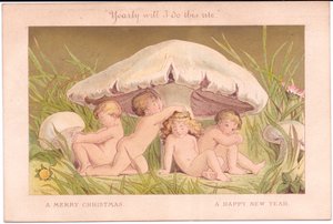 Tarjeta victoriana de Navidad y Año Nuevo con un grupo de hadas relajándose bajo una seta, todo ello sobre un fondo dorado, por Gertude Thompson, c.1895 (litografía en color)