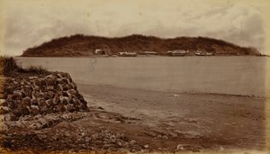 Isla de Naos, desde Perico, Bahía de Panamá de Eadweard Muybridge