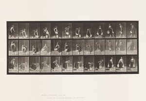 Placa 234. Levantando y Vaciando una Palangana de Agua y Girando de Eadweard Muybridge