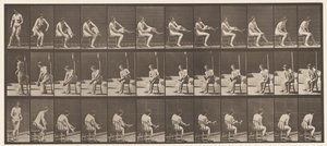 Placa 418. Aseo, Sentada y Poniéndose las Medias, 1872-1885 de Eadweard Muybridge