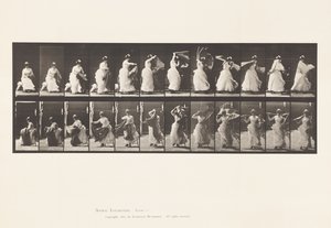 Placa 424. Aseo; Levantándose de la Silla y Poniéndose el Chal, 1885