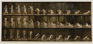 Mujer que se levanta de estar sentada en el suelo, del libro Animal Locomotion de Eadweard Muybridge