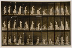 Mujer lanzando un pañuelo al aire y recogiéndolo, del libro Animal Locomotion de Eadweard Muybridge