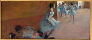 Bailarinas subiendo las escaleras