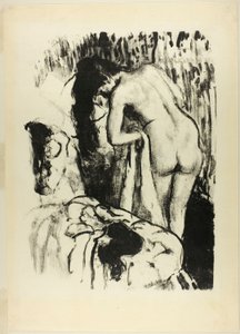 Mujer desnuda de pie, secándose