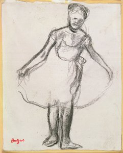Bailarina de Pie Sosteniendo un Tutú de Edgar Degas