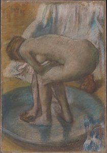 Mujer bañándose en una bañera poco profunda de Edgar Degas