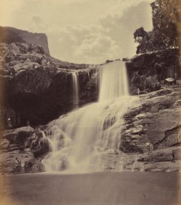 Sentinel Falls de Edmund David Lyon