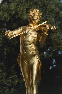Estatua de un músico, Estatua de Johann Strauss, Viena, Austria