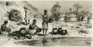 Mujeres en el pueblo de Koumakhana lavan oro, en el fondo, hombres buscan oro en galerías subterráneas. Grabado por Riou, ilustración de la historia “Exploración del Alto Níger (Alto Níger)” (actual Malí) por el Comandante Joseph Gallieni (1849-1916) de la de Edouard Riou
