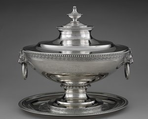 Sopera con plato de Edward Chandler Moore