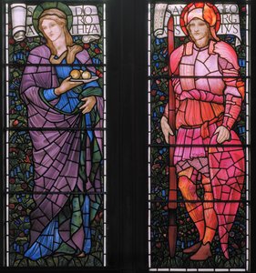 Dorothy y San Jorge en armadura rosa, ventana este de Edward Burne Jones