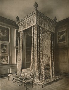 Cama de estado de la reina Ana en terciopelo carmesí y dorado