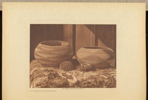 Cestas de Pomo y cuentas de magnesita de Edward S. Curtis