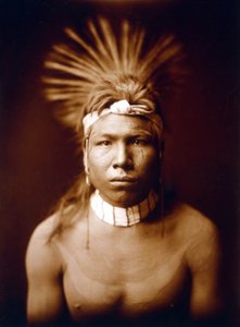 Pelo negro, indio, c. 1905, foto Edward S. Curtis de Edward Sheriff Curtis