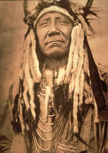 Dos lunas" (fotografía en blanco y negro) de Edward Sheriff Curtis