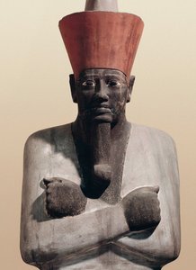 Estatua de Mentuhotep II (arenisca pintada)