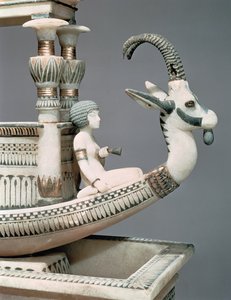 (detalle) de la proa de un barco con la cabeza de un íbice sirio y una figura que se cree es la princesa Mutnedjmet, de la tumba de Tutankamón (c.1370-52 a.C.) Reino Nuevo