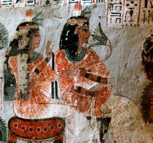 Antigüedad egipcia: representación de Nebtawy (Nebtaoui), esposa del escriba Roy y su hermana. Pintura de la Tumba de Roy (TT255). Dinastía XVIII. De la orilla occidental de Luxor, Egipto