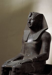 Antigüedad egipcia: escultura de basanita que representa al gobernante Thutmosis (Tuthmosis o Thutmus) III (1479-1425 a.C.), faraón egipcio. Dim. 192 cm. Dinastía XVIII. Turín, Museo Egipcio de Egyptian 18th Dynasty