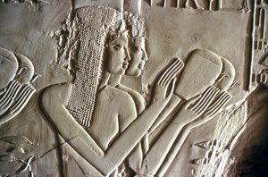 Antigüedad egipcia: jóvenes haciendo ofrendas. Tumba de Kherouef (TT192) (Dinastía XVIII)
